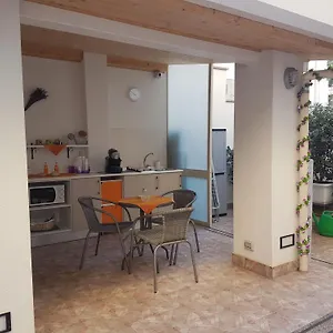 Bed & Breakfast Selenebeach, Giardini Naxos
